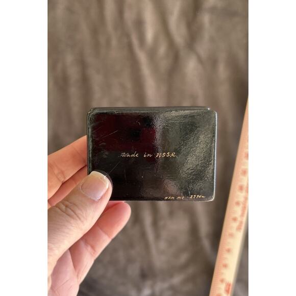 Fedoskino Russian Lacquer Box Signed Hand Painted Village Scene USSR 1983 Cert - Picture 9 of 10